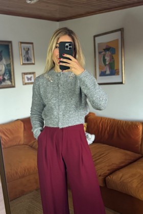 Yakası taş detaylı kasa hırka - Standart