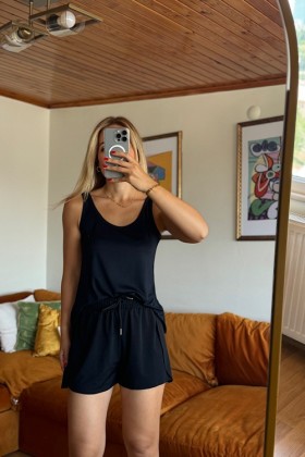 SİYAH KOLSUZ BLUZ - Siyah