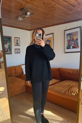 SİYAH BİSİKLET YAKA DÜZ KAZAK