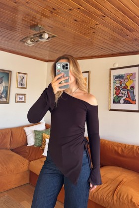 KAHVE TEK OMUZU AÇIK BLUZ - Kahve