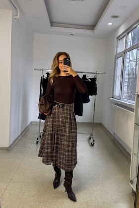 DERİ KEMERLİ YIRTMAÇLI EKOSELİ ETEK - Kahve