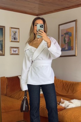 BEYAZ KRUVAZE KUŞAKLI GÖMLEK - Beyaz