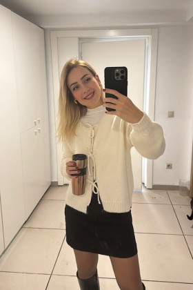 EKRU ÖNDEN BAĞLAMALI HIRKA