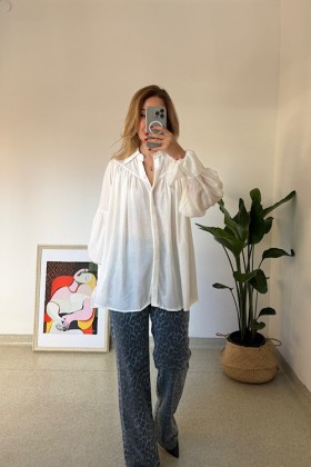 EKRU BÜZGÜ VE KOL DETAYLI GÖMLEK - Ekru